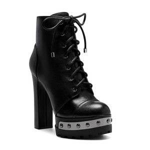 Brand new Jessica Simpson boots